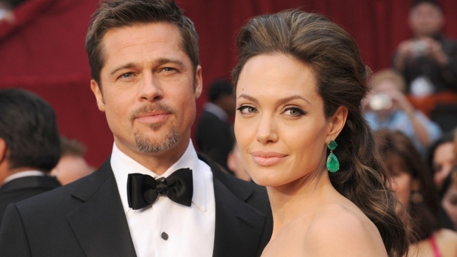 Angelina Jolie bị tố “cố làm tổn thương” Brad Pitt