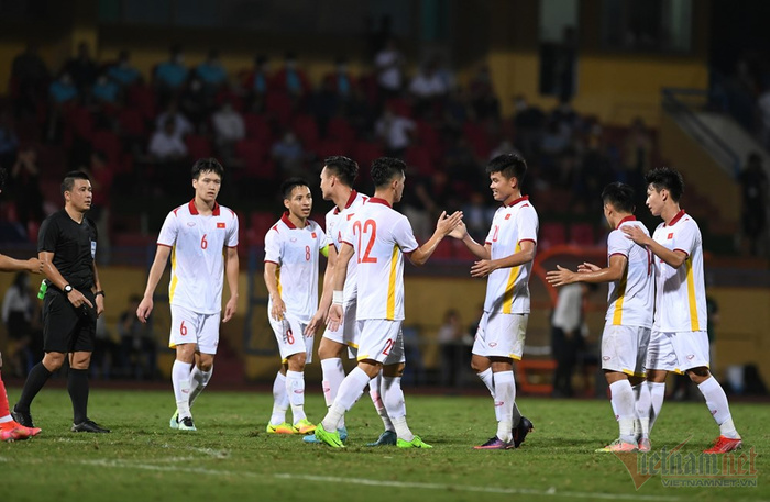 U23 Việt Nam đánh bại U20 Hàn Quốc, ông Park vẫn cảm thấy bất an