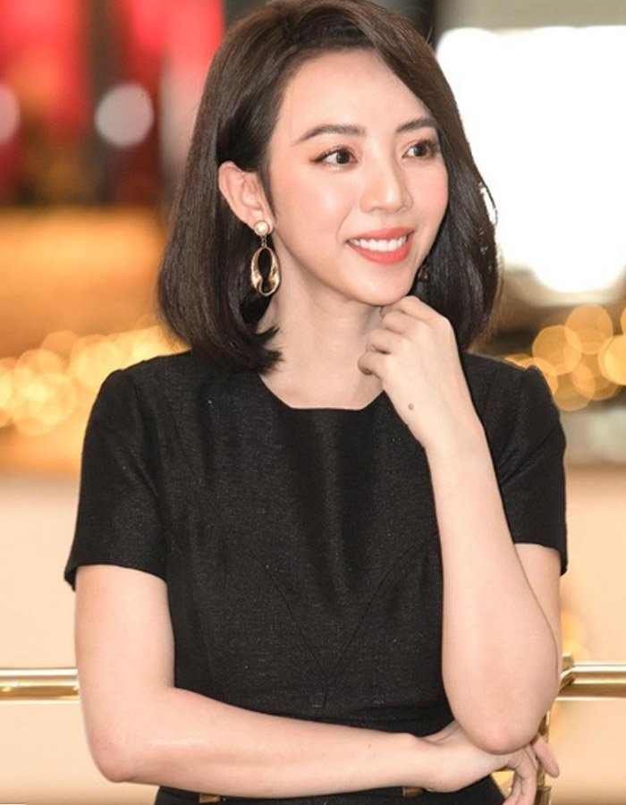 Thu Trang lên tiếng về nghi vấn bày chiêu trò trong sự kiện ra mắt phim khi Ốc Thanh Vân mất điện thoại