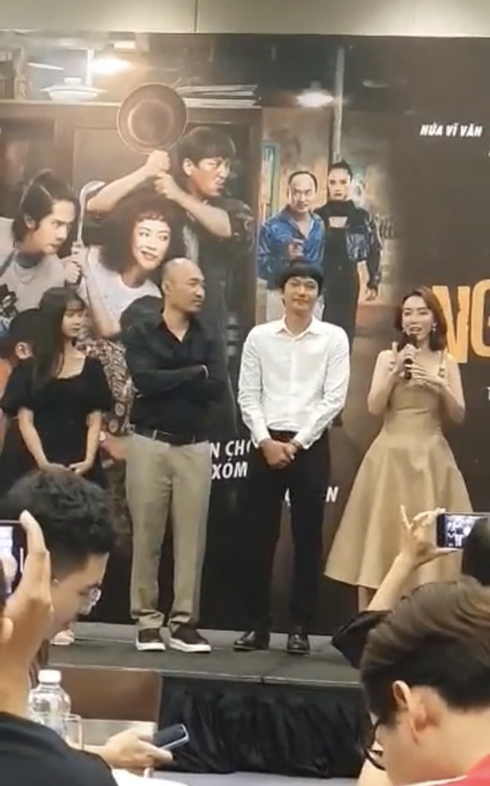 Thu Trang lên tiếng về nghi vấn bày chiêu trò trong sự kiện ra mắt phim khi Ốc Thanh Vân mất điện thoại