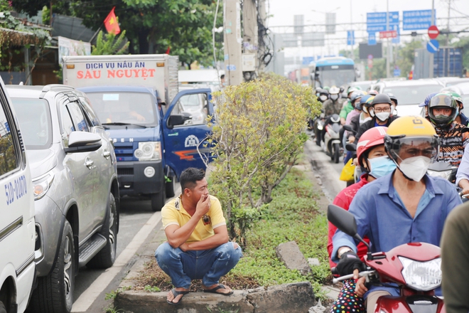 Cập nhật tình hình nghỉ lễ khắp mọi miền: Mọi cao tốc tắc nặng, Vũng Tàu nghẹt người nhưng Đà Lạt mới ùn "sương sương" Cập nhật tình hình nghỉ lễ khắp mọi miền: Mọi cao tốc tắc nặng, Vũng Tàu nghẹt người nhưng Đà Lạt mới ùn "sương sương"