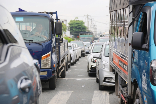 Cập nhật tình hình nghỉ lễ khắp mọi miền: Mọi cao tốc tắc nặng, Vũng Tàu nghẹt người nhưng Đà Lạt mới ùn "sương sương" Cập nhật tình hình nghỉ lễ khắp mọi miền: Mọi cao tốc tắc nặng, Vũng Tàu nghẹt người nhưng Đà Lạt mới ùn "sương sương"