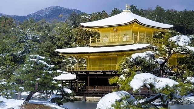 Kinkakuji - ngôi chùa thiêng dát vàng ở Nhật Bản