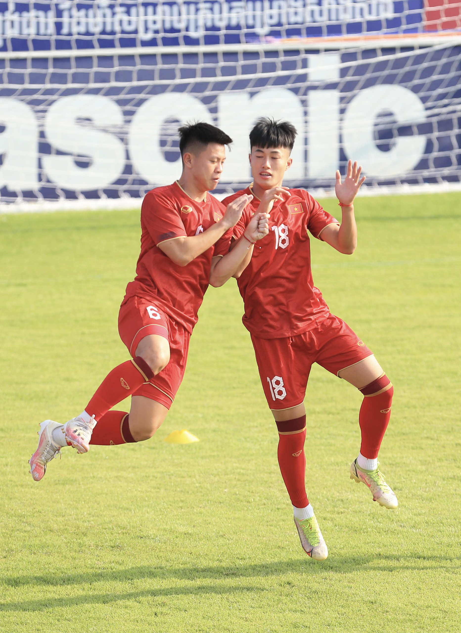 U22 Việt Nam rộn tiếng cười, hứng khởi chờ đấu Lào U22 Việt Nam rộn tiếng cười, hứng khởi chờ đấu Lào