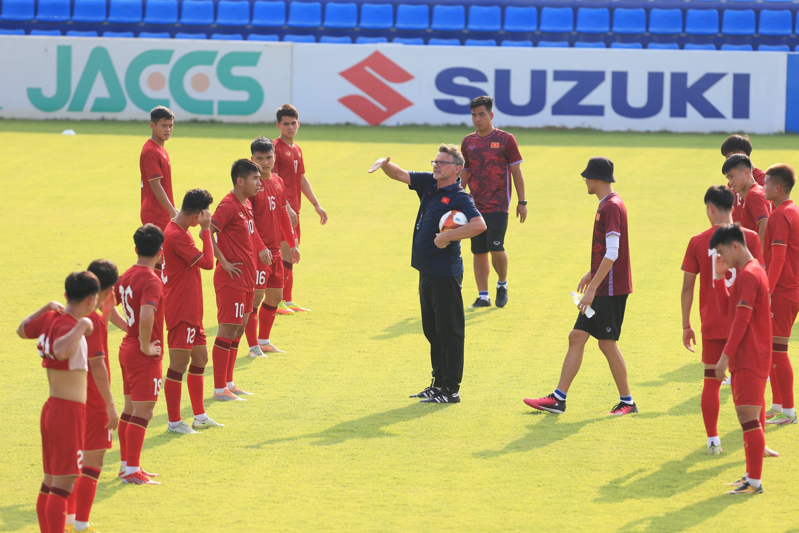 U22 Việt Nam rộn tiếng cười, hứng khởi chờ đấu Lào U22 Việt Nam rộn tiếng cười, hứng khởi chờ đấu Lào