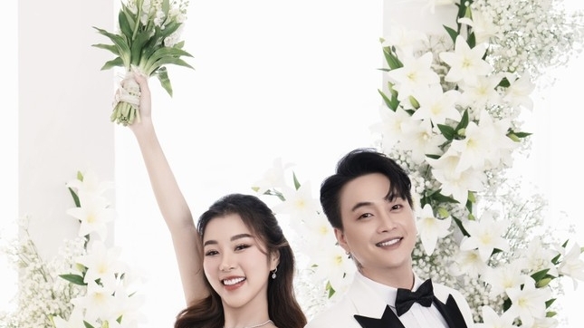 TiTi nhóm HKT thông báo kết hôn