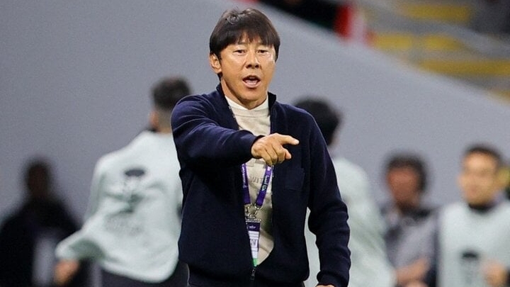 HLV Shin Tae-yong chốt gia hạn hợp đồng trước trận đấu lịch sử của U23 Indonesia