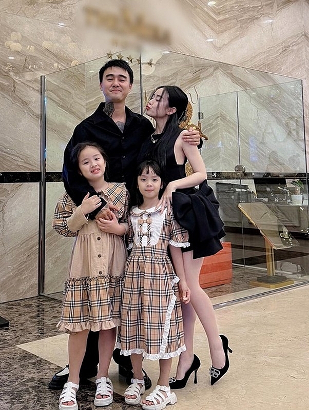 Vợ cũ Hoài Lâm tình tứ bên Đạt G ở Đà Lạt