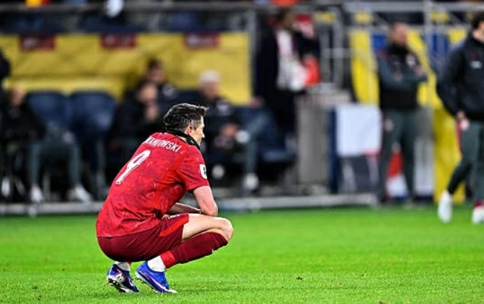 Lỡ World Cup cuối cùng, Lewandowski rơi nước mắt Lỡ World Cup cuối cùng, Lewandowski rơi nước mắt