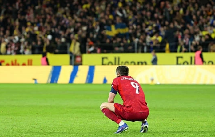 Lỡ World Cup cuối cùng, Lewandowski rơi nước mắt Lỡ World Cup cuối cùng, Lewandowski rơi nước mắt