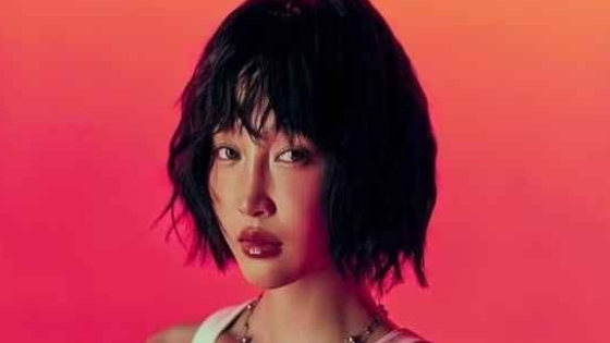 Từ vụ Juky San tắm tại Giếng Tiên, tự do cá nhân đến đâu là đủ?