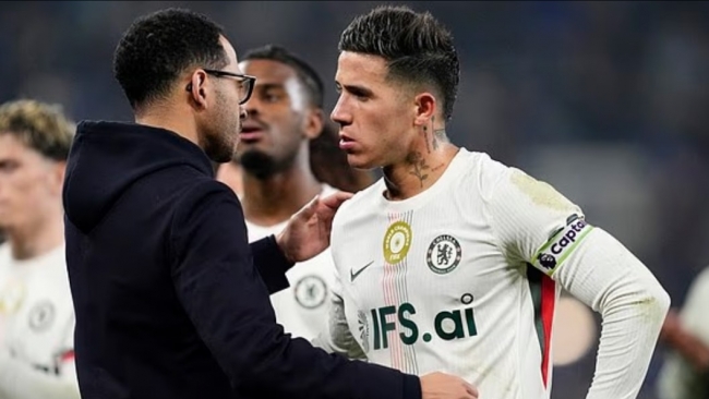 Chelsea kỷ luật nội bộ Enzo Fernandez: Giới hạn cuối cùng tại Stamford Bridge