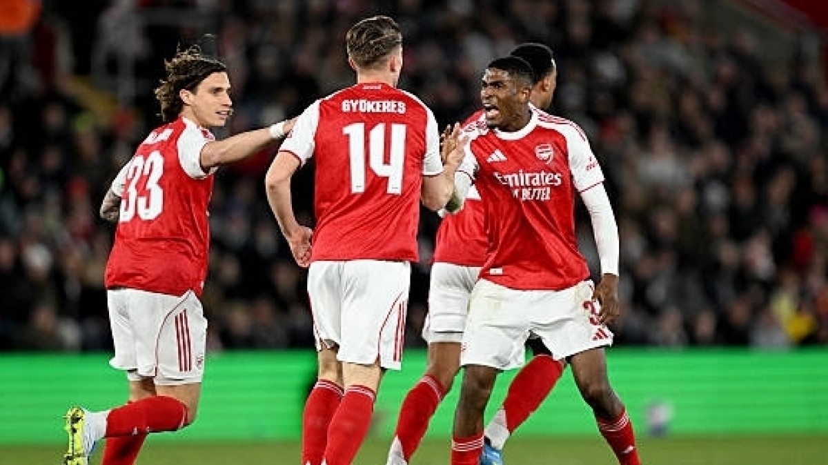 Arsenal cần thêm bao nhiêu điểm để vô địch Ngoại hạng Anh? Arsenal cần thêm bao nhiêu điểm để vô địch Ngoại hạng Anh?