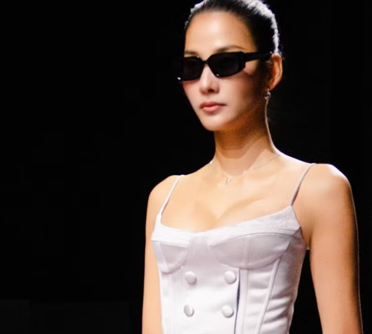 Cơ hội nào cho Hoàng Thùy trước "giấc mơ" diễn Victoria"s Secret? Cơ hội nào cho Hoàng Thùy trước "giấc mơ" diễn Victoria"s Secret?