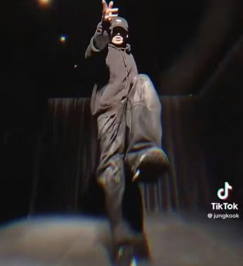 Điệu nhảy hút 32,7 triệu view sau 24h của Jungkook (BTS)