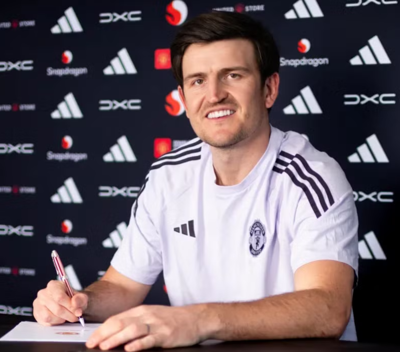 Trung vệ Maguire từ chối làm đồng đội với Messi