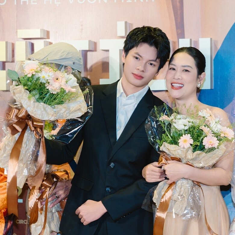 Trần Tú - con trai NSND Trần Lực: Tuổi 18 bảnh bao, 'nối nghiệp' bố trên màn ảnh rộng