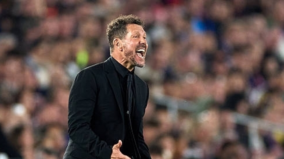 Lập kỳ tích, HLV Diego Simeone lặp lại hành động khác người Lập kỳ tích, HLV Diego Simeone lặp lại hành động khác người