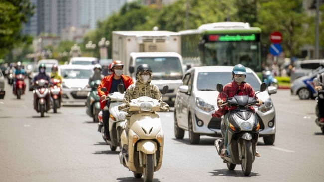 Dự báo thời tiết đêm nay và ngày mai 10/4: Hà Nội và các khu vực trên cả nước