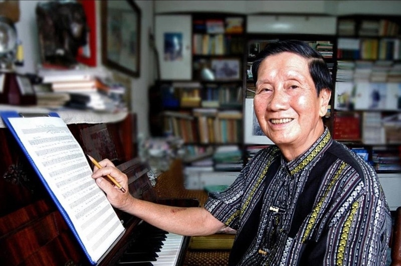 NSND Trung Hiếu, Xuân Bắc và đạo diễn phim 714 tỷ nhận Huân chương Lao động