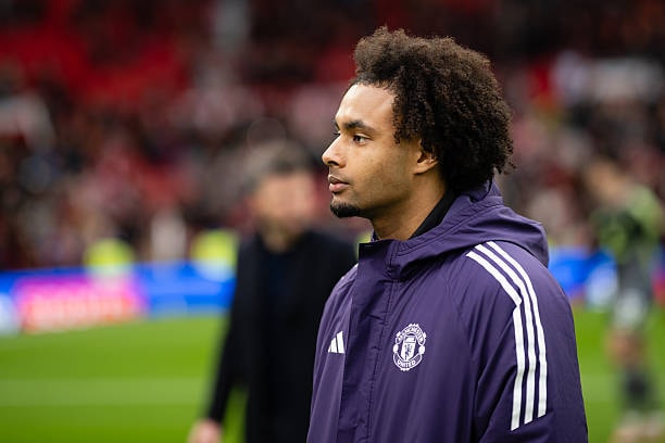 Manchester United lên kế hoạch dùng Joshua Zirkzee làm chìa khóa chiêu mộ Ederson Manchester United lên kế hoạch dùng Joshua Zirkzee làm chìa khóa chiêu mộ Ederson