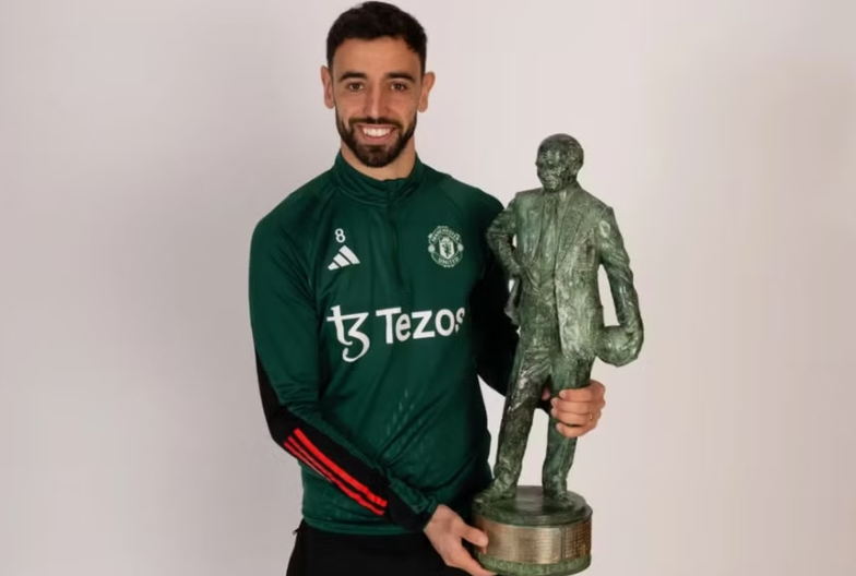 Fernandes bùng nổ kỷ lục ở Man Utd Fernandes bùng nổ kỷ lục ở Man Utd