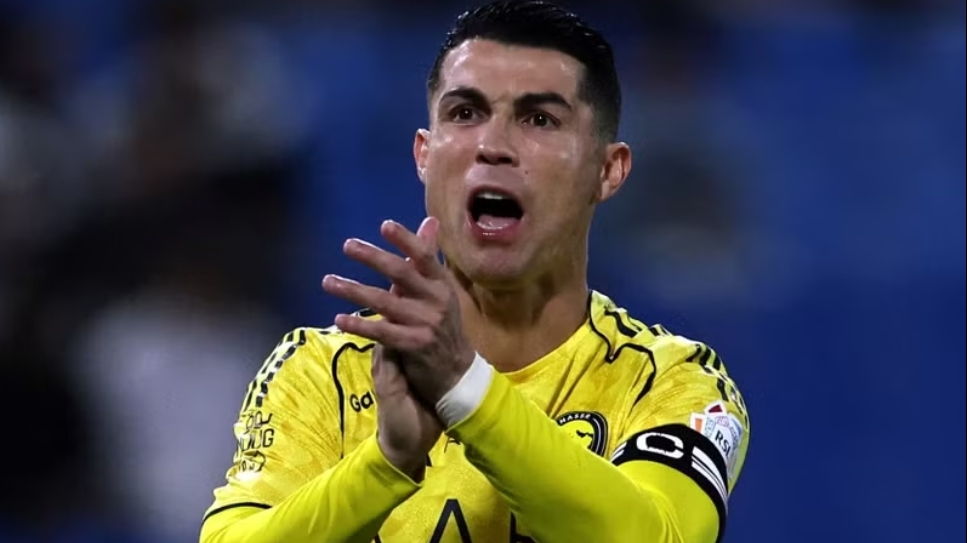 Ronaldo được trả 6 bàn thắng, Ả Rập Xê-út điều tra ‘trọng tài thiên vị Al Nassr’