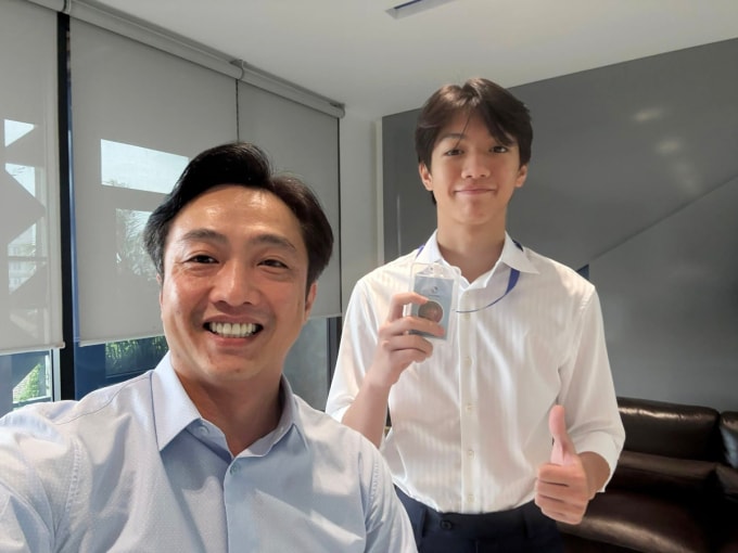 Subeo công khai xuất hiện cùng bạn gái tại sự kiện của Hồ Ngọc Hà Subeo công khai xuất hiện cùng bạn gái tại sự kiện của Hồ Ngọc Hà