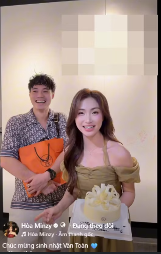 Tình bạn đáng ngưỡng mộ giữa Văn Toàn - Hòa Minzy