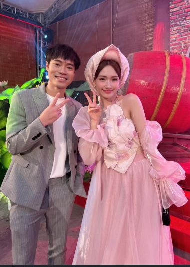 Tình bạn đáng ngưỡng mộ giữa Văn Toàn - Hòa Minzy