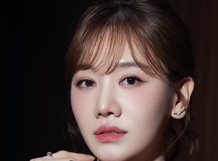 Lý do sao ngoại dễ nổi nhưng khó trụ lâu ở showbiz Việt Lý do sao ngoại dễ nổi nhưng khó trụ lâu ở showbiz Việt