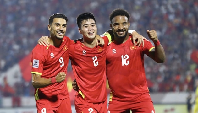 Hàng phòng ngự tuyển Việt Nam: Cuộc chuyển giao thế hệ đầy hứa hẹn Hàng phòng ngự tuyển Việt Nam: Cuộc chuyển giao thế hệ đầy hứa hẹn