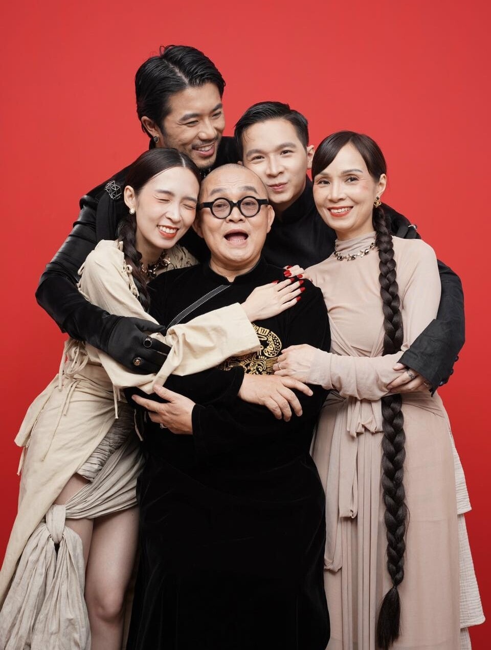 NSƯT Xuân Hinh chia sẻ triết lý "lựa nhau mà sống" để giữ lửa hôn nhân