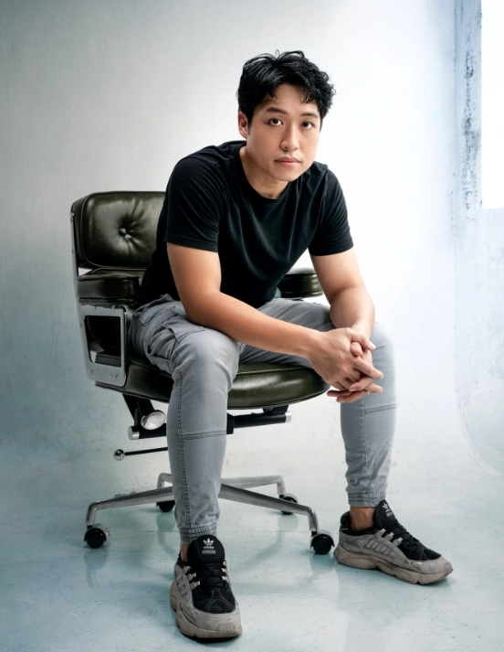 Khôi Nguyên: Con trai NSND Hồng Vân về nước làm Phó Giám đốc sau 10 năm tu nghiệp tại Mỹ Khôi Nguyên: Con trai NSND Hồng Vân về nước làm Phó Giám đốc sau 10 năm tu nghiệp tại Mỹ