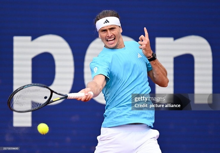 Zverev ngược dòng hạ Cerundolo 2-1 để tiến vào bán kết Munich Open sau set thắng hủy diệt 6-0