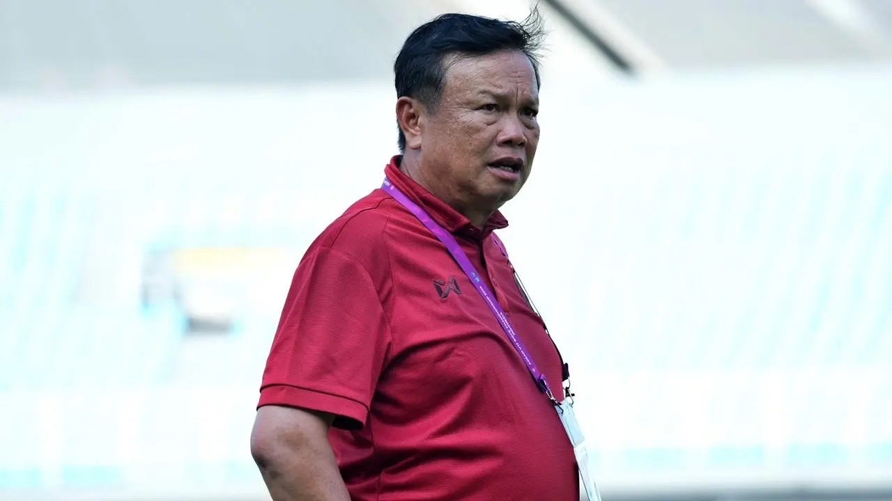 U17 Thái Lan bị loại sốc tại giải Đông Nam Á, HLV trưởng từ chức sau trận thua Lào