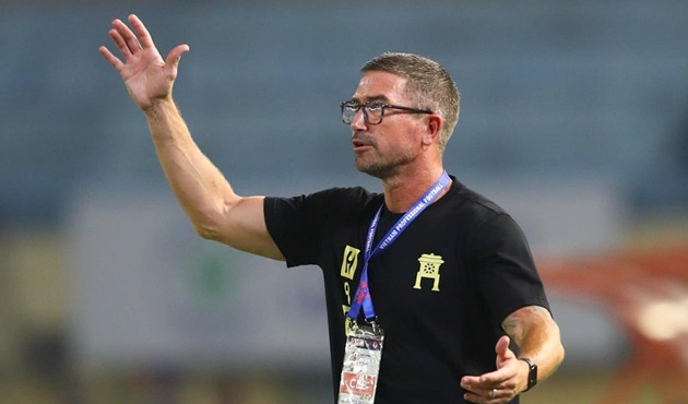 HLV Harry Kewell không hài lòng dù Hà Nội FC thắng Becamex TP.HCM 4-2