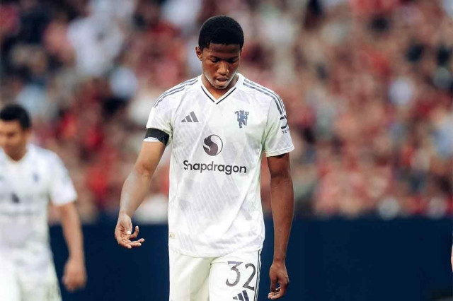 Chido Obi tỏa sáng giúp U18 Man Utd hạ Crystal Palace vào chung kết FA Youth Cup