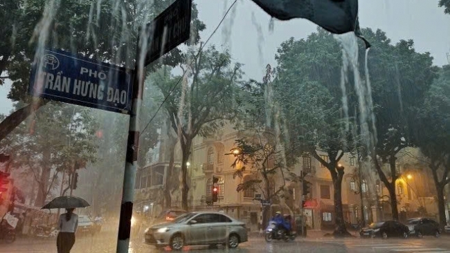 Thời tiết hôm nay 19/4: Miền Bắc mưa dông, cục bộ có nơi mưa to