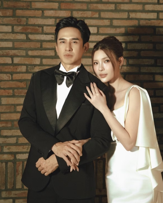 Hôn nhân 10 năm bền chặt của Lương Thế Thành - Thúy Diễm