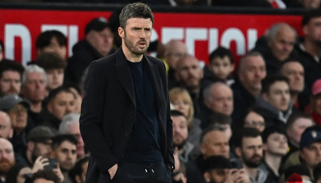 Manchester United và nghịch lý nhóm nhược tiểu cản bước tham vọng vô địch