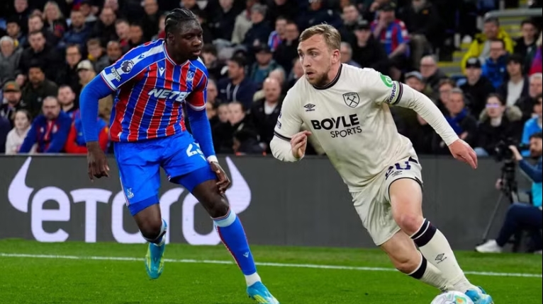 West Ham lỡ cơ hội ‘tiễn’ Tottenham khỏi Ngoại hạng Anh