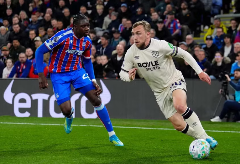 West Ham lỡ cơ hội ‘tiễn’ Tottenham khỏi Ngoại hạng Anh