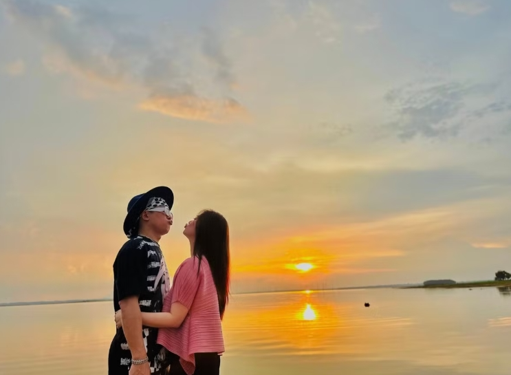 Hôn nhân viên mãn của Thanh Trúc - Châu Khải Phong