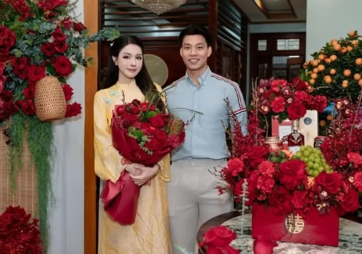 Hậu vệ Vũ Văn Thanh kết hôn