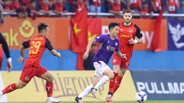 Hà Nội FC thắng kịch tính Ninh Bình 3-2 trong màn rượt đuổi tỷ số tại V-League