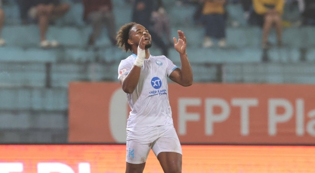 CLB Nam Định và bài toán Xuân Son: Tìm lại bản năng sát thủ để cứu vãn mùa giải