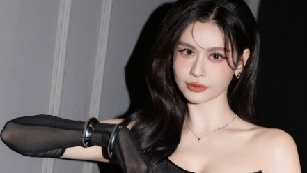 Trương Quỳnh Anh khoe sắc vóc xinh đẹp lấn át dàn mỹ nhân