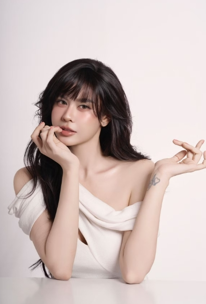 Trương Quỳnh Anh khoe sắc vóc xinh đẹp lấn át dàn mỹ nhân