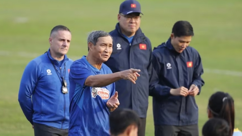 Bài toán chuyển giao ghế huấn luyện đội tuyển nữ Việt Nam